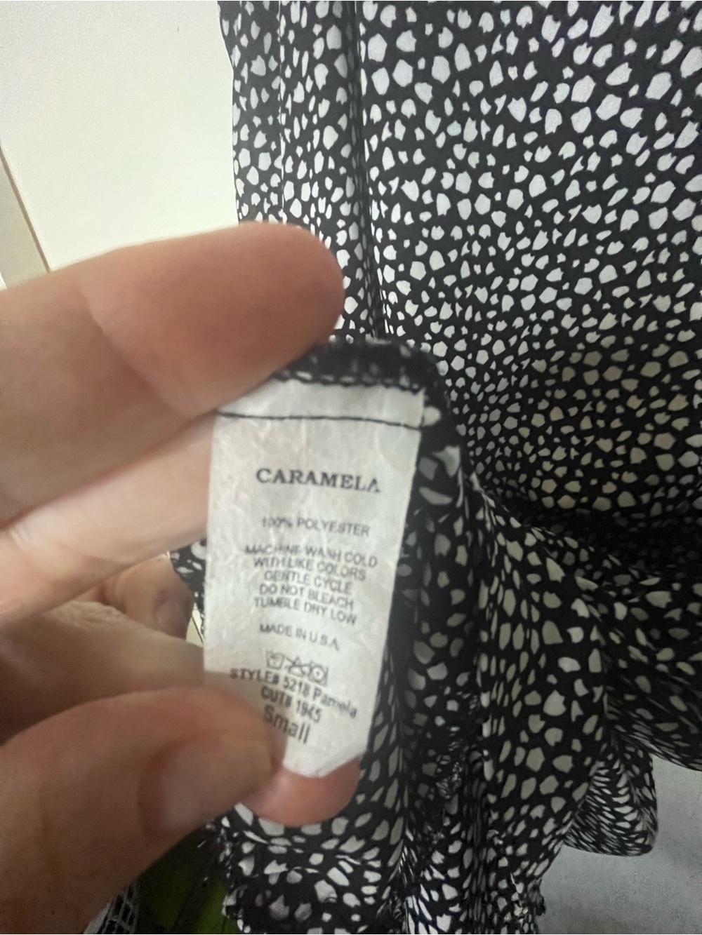 Women’s Black & White Printed Sleeveless Romper - Picture 4 of 5
